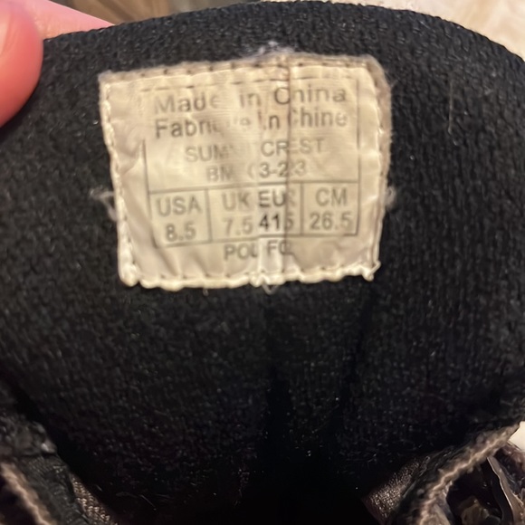 Size 8.5 Brown Columbia Hiking Shoes - Picture 2 of 2